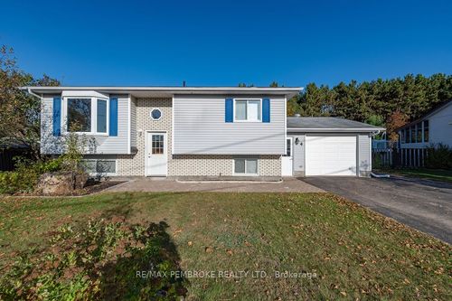 4 Dutch Dr, Petawawa, ON, K8H3M2 | Card Image