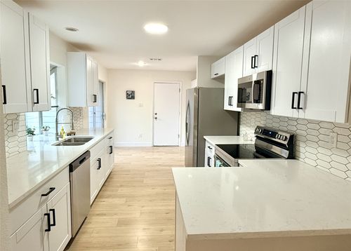 4243 Timberglen Rd, Dallas, TX, 75287-3971 | Card Image