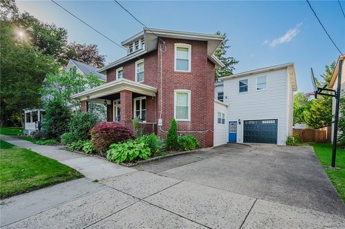 557 Oak St, Indiana, PA, 15701-1974 | Card Image