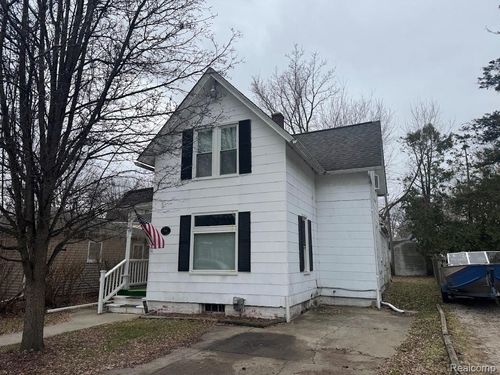 17 Stapleton St, Mount Clemens, MI, 48043-9707 | Card Image