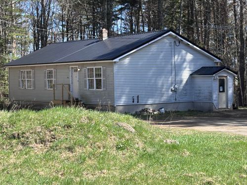642 Stream Road, Winterport, ME, 04496 | Card Image