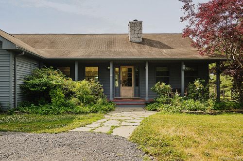 90 Reuter Rd, Germantown, NY, 12526-5801 | Card Image
