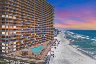 1707 - 5004 Thomas Drive, Condo with 2 bedrooms, 2 bathrooms and null parking in Panama City Beach FL | Image 1