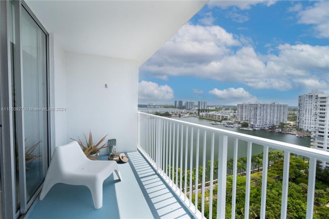 2008E - 2851 Ne 183rd St, Condo with 1 bedrooms, 2 bathrooms and null parking in Aventura FL | Image 20