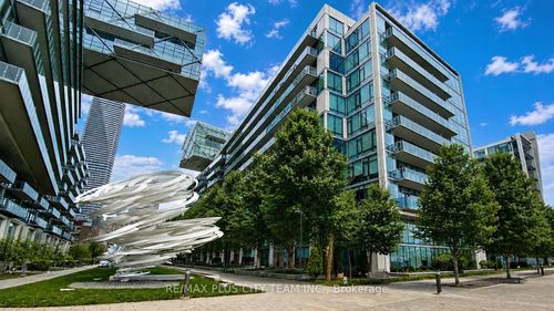 1305-39 Queens Quay E, Toronto, ON, M5E0A5 | Card Image