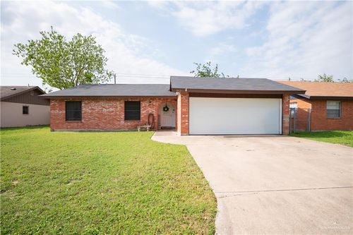 813 W 13th St, San Juan, TX, 78589-2008 | Card Image