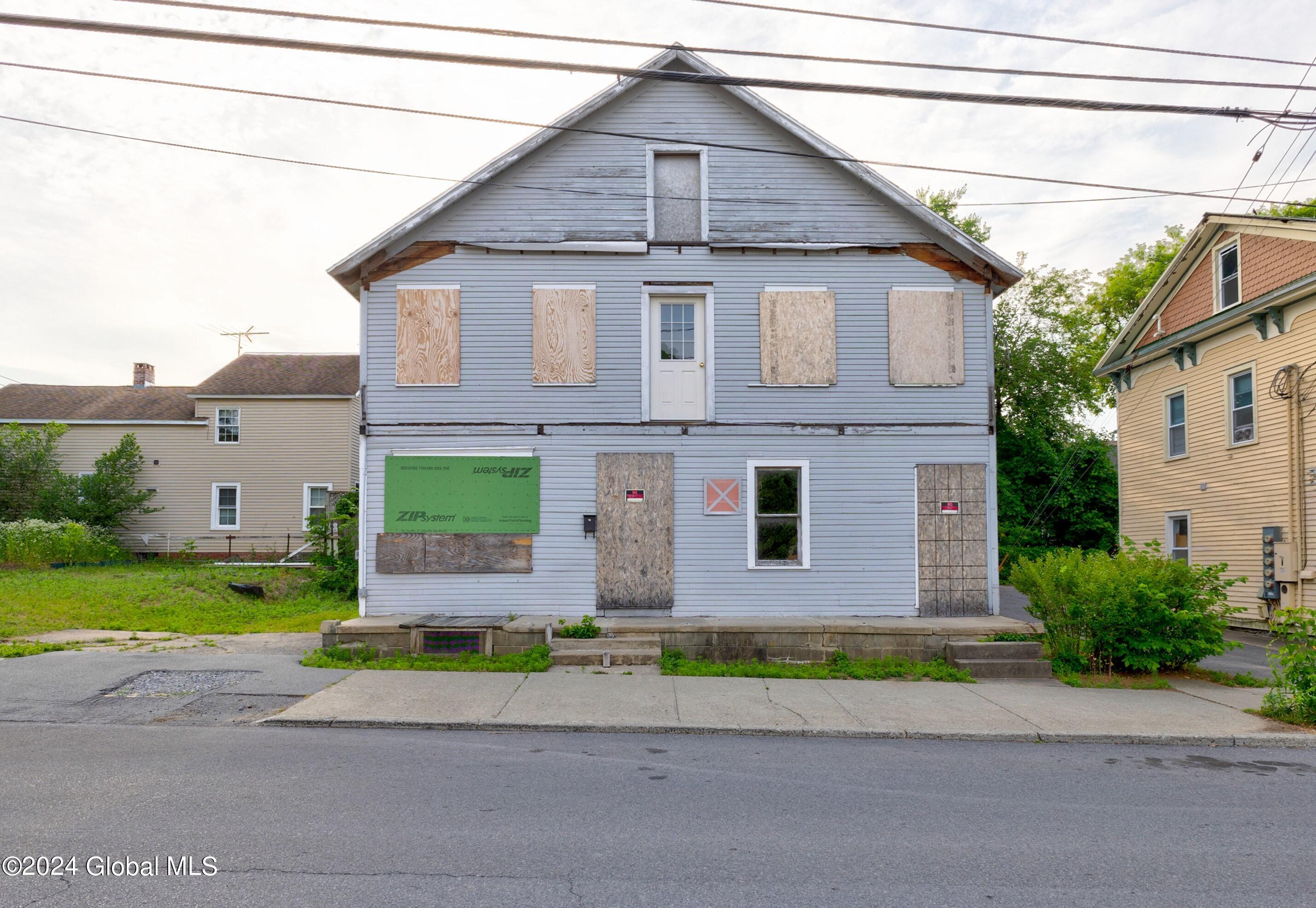 Beekman St, Saratoga Springs, NY 12866