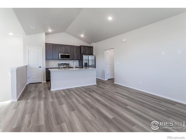 KITCHEN | Image 11