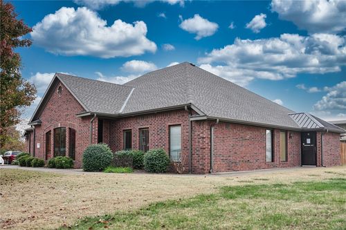 c-1391 Plaza Place, Springdale, AR, 72764 | Card Image