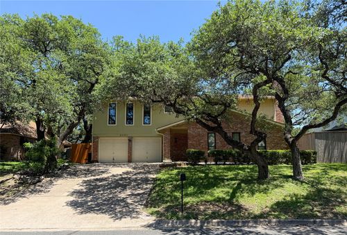 8401 Loralinda Dr, Austin, TX, 78753-5844 | Card Image