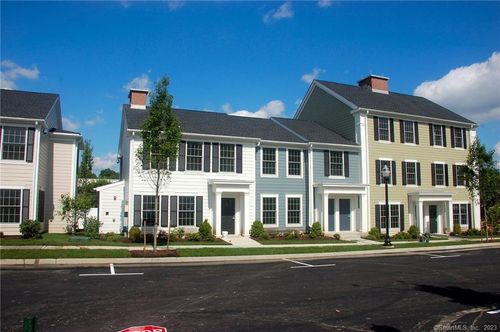 38-1 Birch Dr, Stamford, CT, 06902-4658 | Card Image