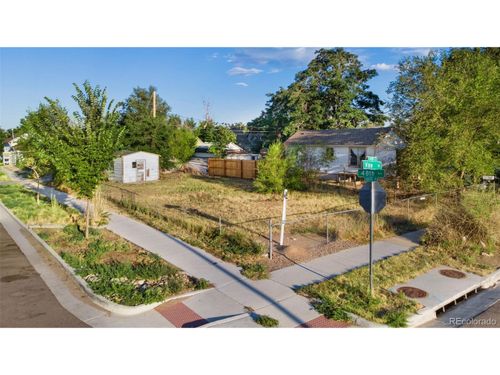 4790 Vine St, Denver, CO, 80216-2227 | Card Image