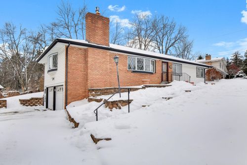 1372 Upper 55th St E, Inver Grove Heights, MN, 55077-1502 | Card Image