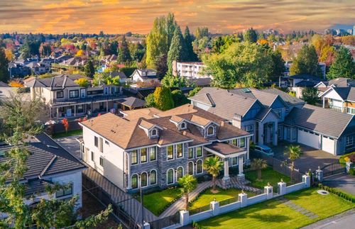 8151 Lundy Rd, Richmond, BC, V6Y2H4 | Card Image