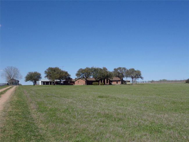 1931 Bruno Rd, Home with 4 bedrooms, 3 bathrooms and 4 parking in Schulenburg TX | Image 27