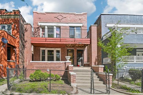 7647 S Green St, Chicago, IL, 60620-2855 | Card Image