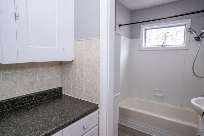 6 Elm St S, House other with 3 bedrooms, 1 bathrooms and 2 parking in Barre MA | Image 17