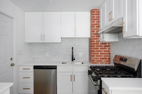 1019 Lawrence Dr, Columbus, OH, 43207-1423 | Card Image