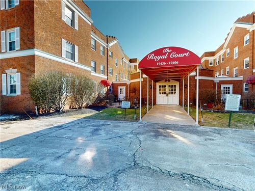 apt-104-19406 Van Aken Blvd, Shaker Heights, OH, 44122-3543 | Card Image