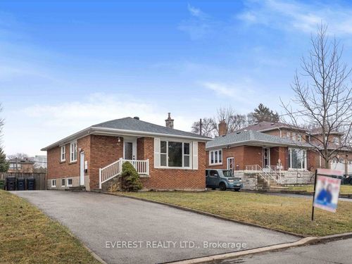 91 Hart Ave, Scarborough, ON, M1K3H3 | Card Image