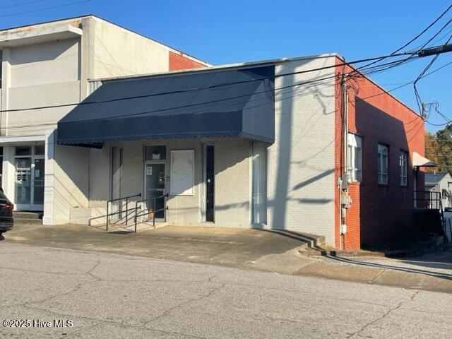 119 Courthouse Drive, For Sale in Elizabethtown - eXp Realty
