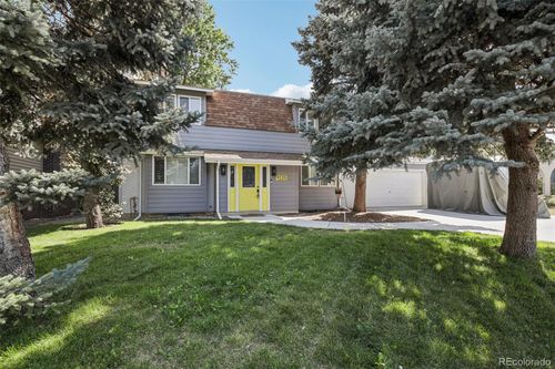 9220 W Virginia Dr, Lakewood, CO, 80226-2820 | Card Image
