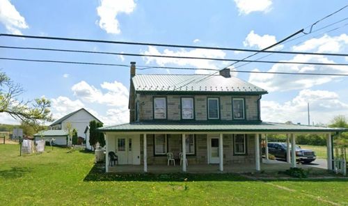 572 Old Route 22, LENHARTSVILLE, PA, 19534-9599 | Card Image