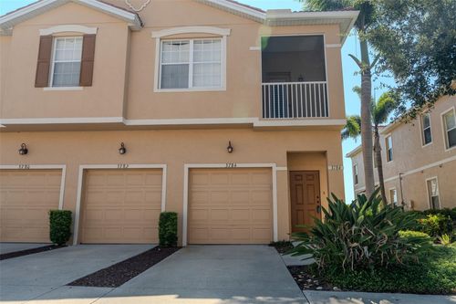 22-203-3784 Parkridge Cir, SARASOTA, FL, 34243-1447 | Card Image
