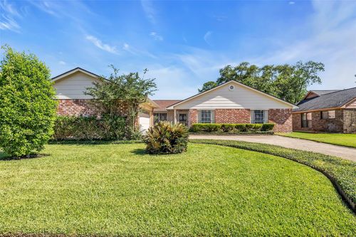 12326 Campos Dr, Houston, TX, 77065-2512 | Card Image