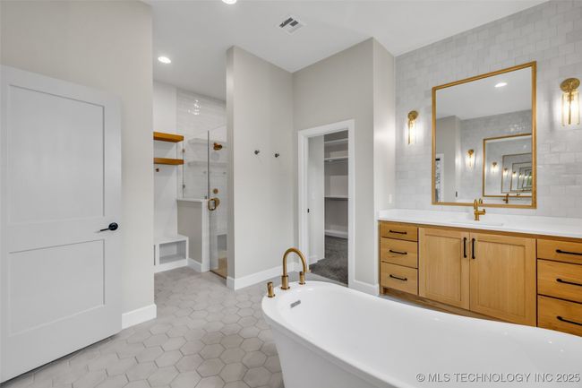 6364 N Bluesage Dr, House other with 5 bedrooms, 4 bathrooms and null parking in Owasso OK | Image 36