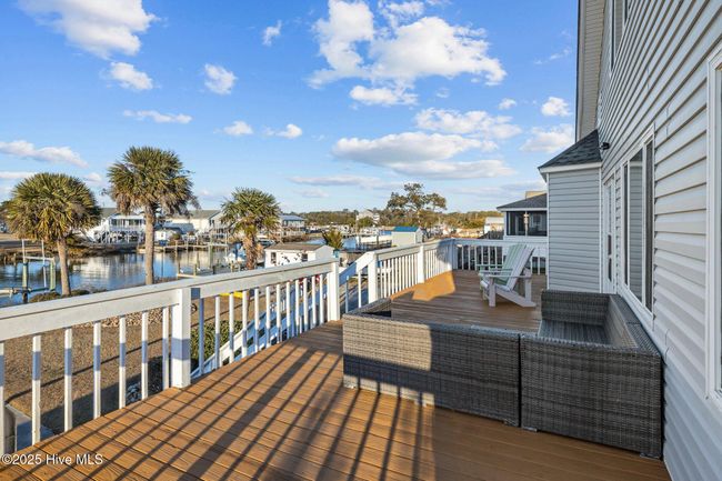 407 Cedar Point Blvd, House other with 3 bedrooms, 3 bathrooms and null parking in Cedar Point NC | Image 22