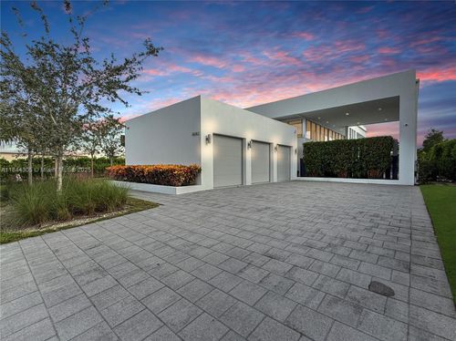 16582 Botaniko Dr S, Weston, FL, 33326-1074 | Card Image