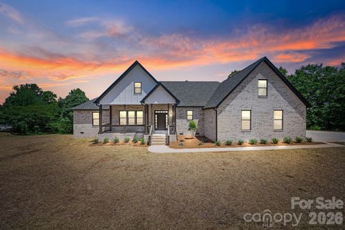 140 Ridgeline Dr, Salisbury, NC, 28146-6328 | Card Image