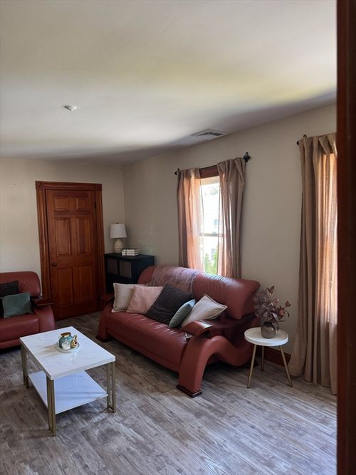 2-87 Independence St, Canton, MA, 02021-2281 | Card Image