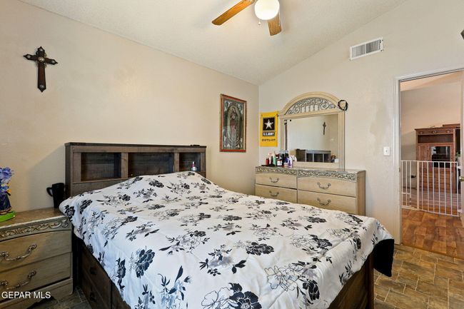 Bedroom 3 | Image 33