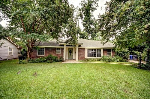 215 Whitfield Dr, Natchitoches, LA, 71457-5148 | Card Image