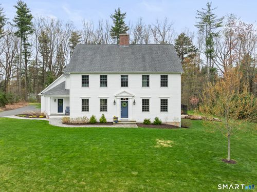 2 Murphys Turn, Simsbury, CT, 06070-2763 | Card Image