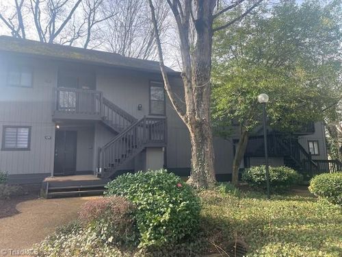 131 Cedar Cove Lane, Winston Salem, NC, 27104 | Card Image