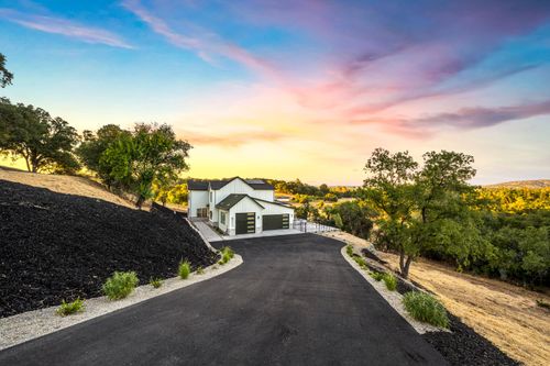 3939 Dawn Dr, Loomis, CA, 95650-9749 | Card Image