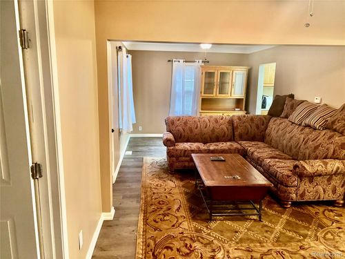 11216 Cape Cod St, Taylor, MI, 48180-6203 | Card Image