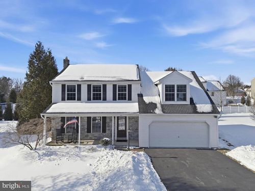 320 N New St, LITITZ, PA, 17543-7969 | Card Image