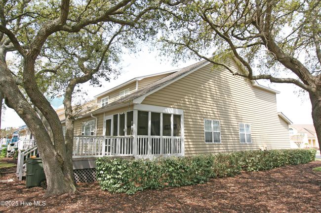 801 Sloop Pointe Ln, Townhouse with 3 bedrooms, 3 bathrooms and 1 parking in Kure Beach NC | Image 26