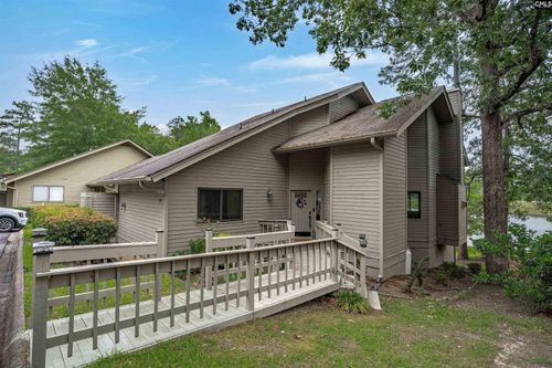 77 Ridge Lake Dr, Columbia, SC, 29209-4213 | Card Image