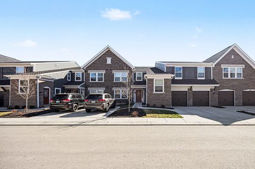 9-203-648 Foxhill Dr, Crescent Springs, KY, 41017-1569 | Card Image