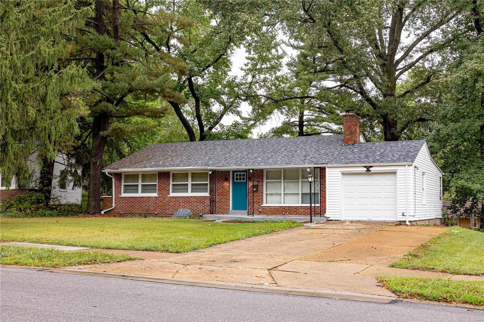 Frost Ave, Saint Louis, MO 63135