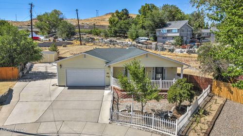 450 Mcclure Cir, Sparks, NV, 89431-1242 | Card Image