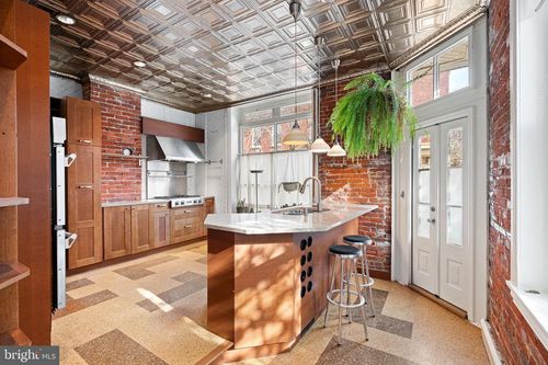 846 N Lecount St, PHILADELPHIA, PA, 19130-1831 | Card Image