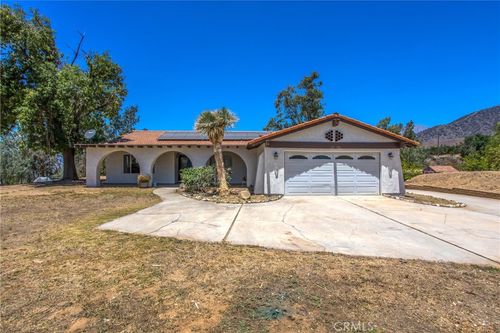 32272 Florida St, Mentone, CA, 92359 | Card Image