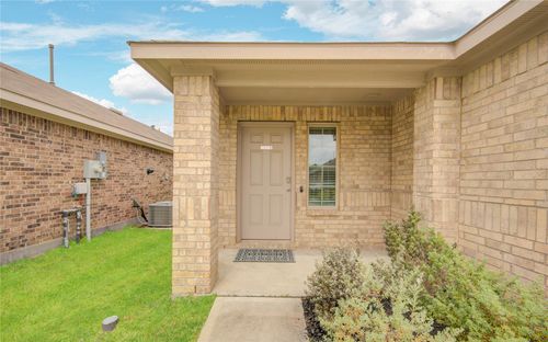 14416 Sugar Pines Dr, Conroe, TX, 77302-2024 | Card Image