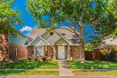 2304 Cuesta Ln, Mckinney, TX, 75072-3810 | Card Image